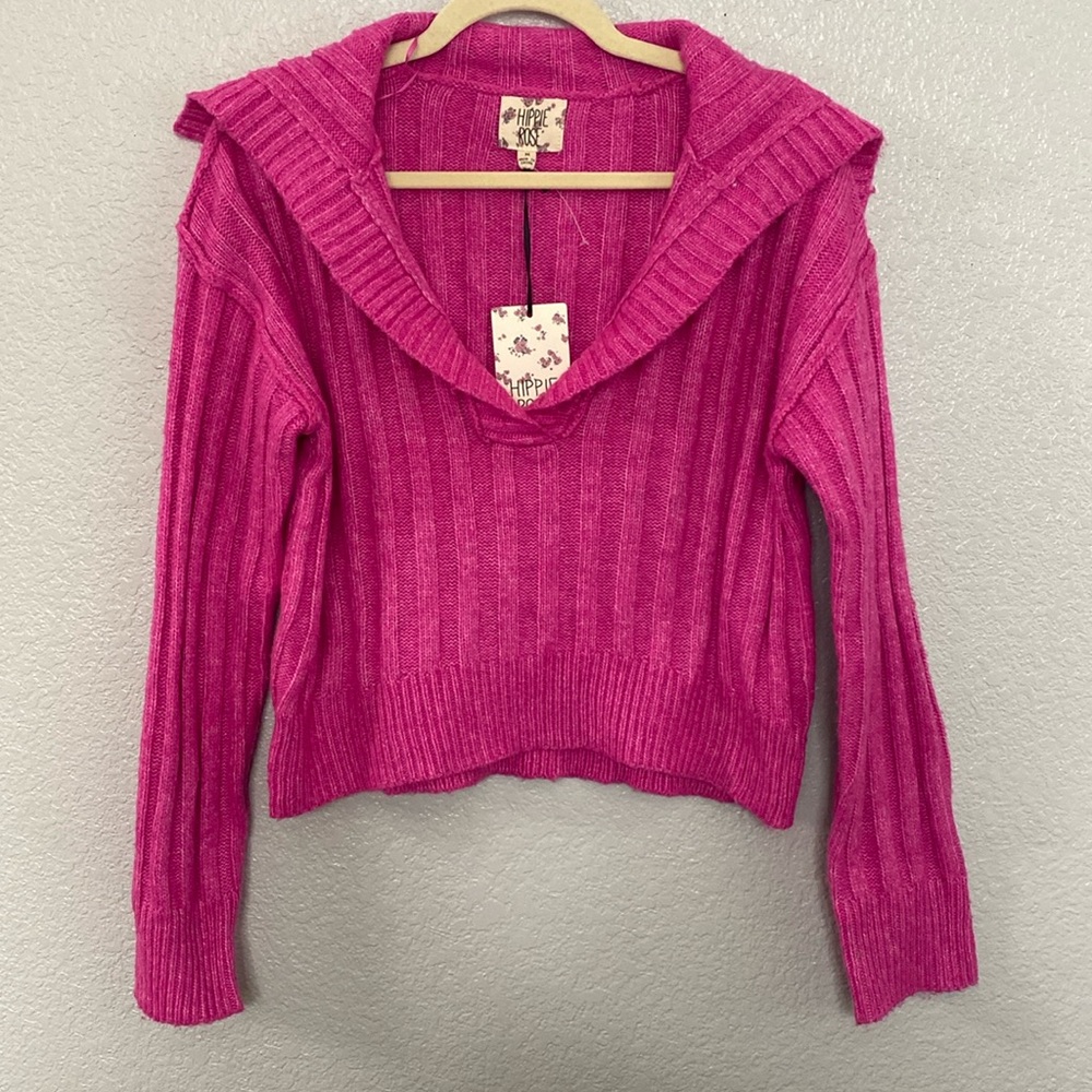 Pink Rose Sweater with collar Size Medium Fuchsia